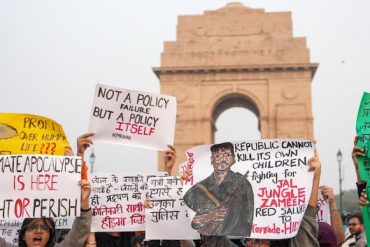 Anti-pollution protest on India Gate