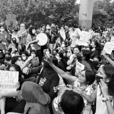 DU Women’s Colleges Call for Solidarity March to Reclaim the Streets; Hundreds of Women Take Part