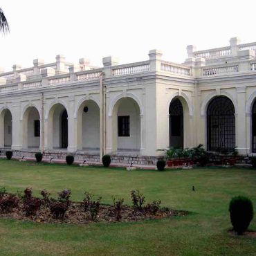DU Quietly Drops Credit Requirement for 2025-26 Batch, Teachers Ask Why